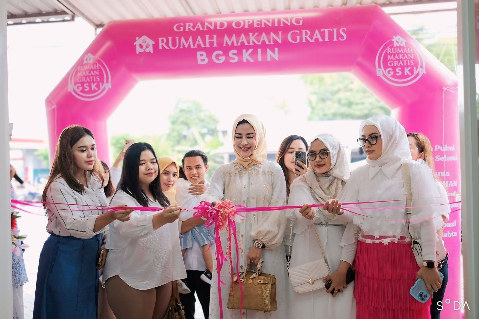 Komunitas BG Skin Buka Rumah Makan Gratis Sebanyak 300 Porsi Per Hari